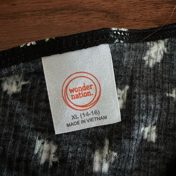 Floral crop top tank - Picture 3 of 3